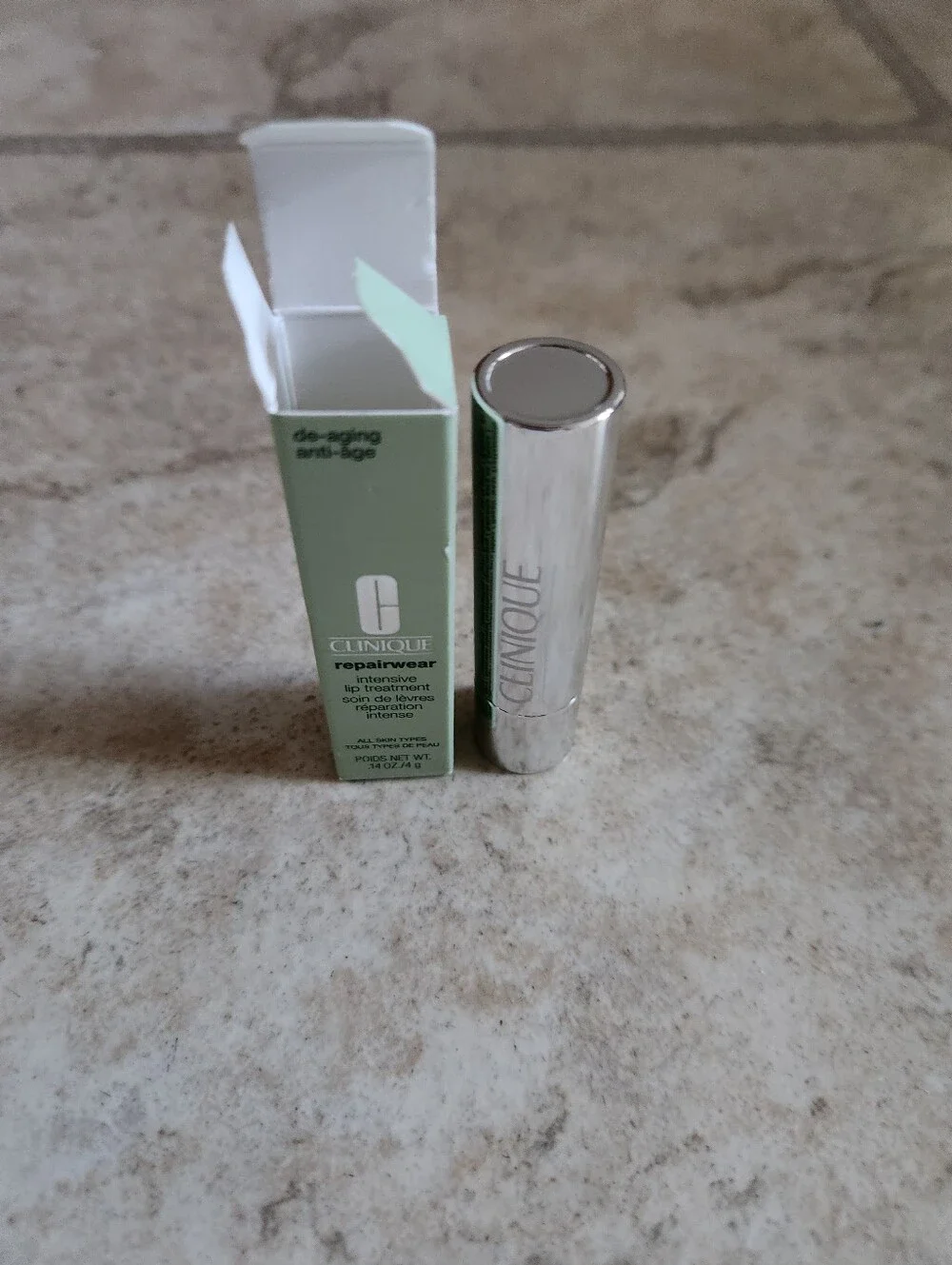 Clinique Repairwear Intensive Lip Treatment - 0.14 Oz
